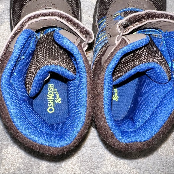 Oshkosh B’gosh Boots - Picture 3 of 9